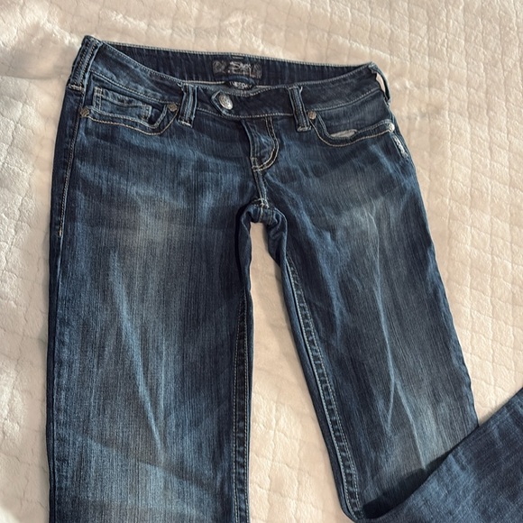 Women's Blue Jeans - Picture 4 of 10